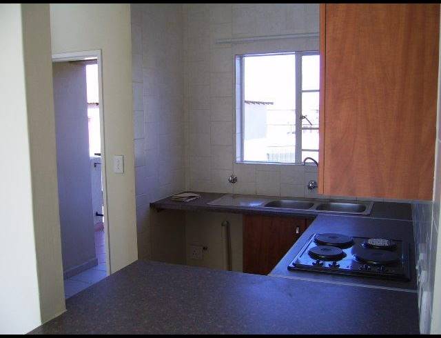 2 BEDROOM PROPERTY TO RENT IN GROBLERPARK